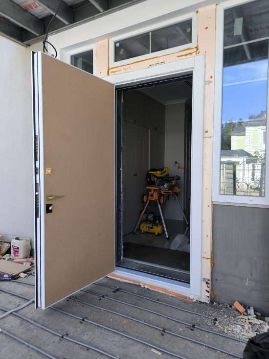 Фото входной двери №66